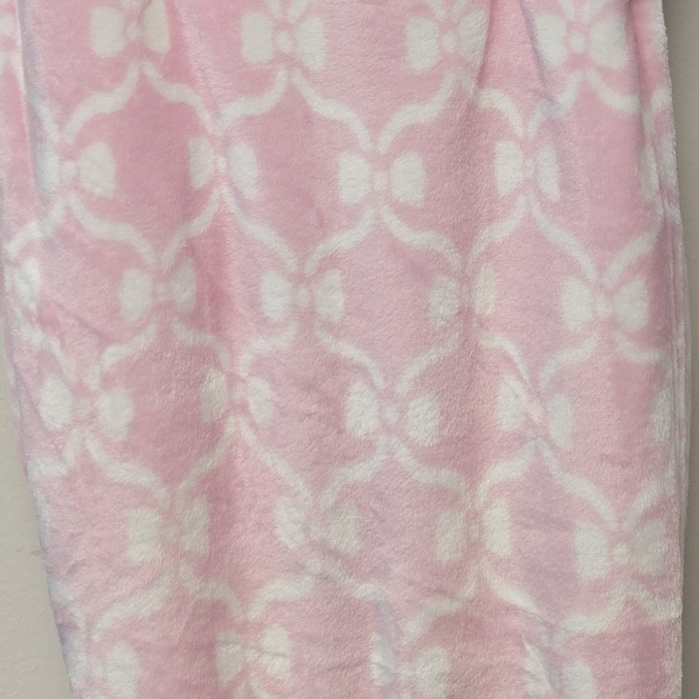 Betsy Johnson Ribbon Bows Twin XL Ultra Soft Plush Throw Blanket Pink - Picture 3 of 5